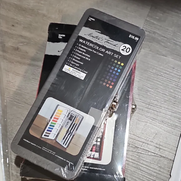 Acrylic Paint Set with Palette Knives - Picture 4 of 5